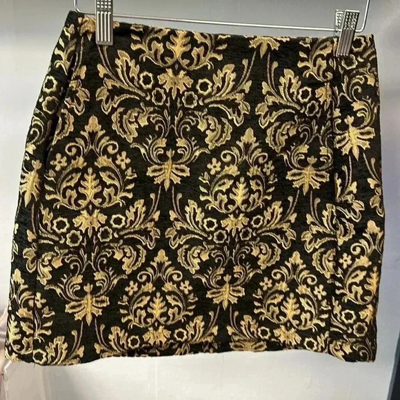 URBAN OUTFITTERS UO Colin Jacquard Mini Skirt SIZE SMALL - Picture 3 of 6